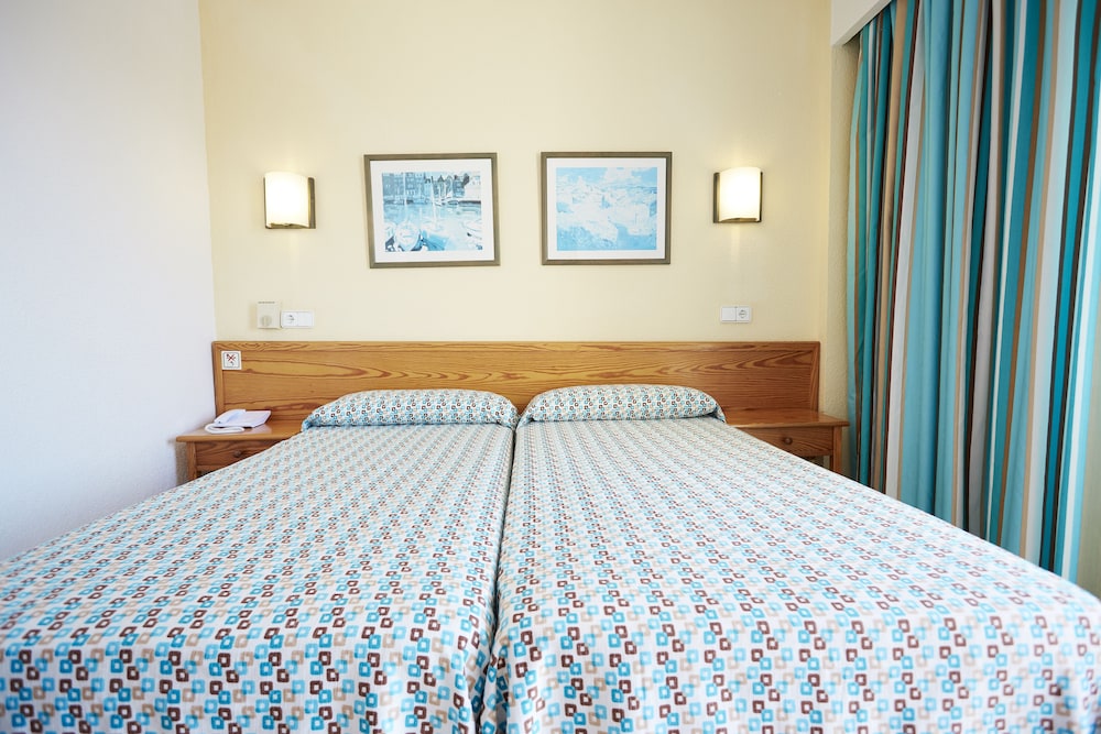 Invisa Hotel Ereso All Inclusive — Hotel rooms in Santa Eulalia, Balearic Islands