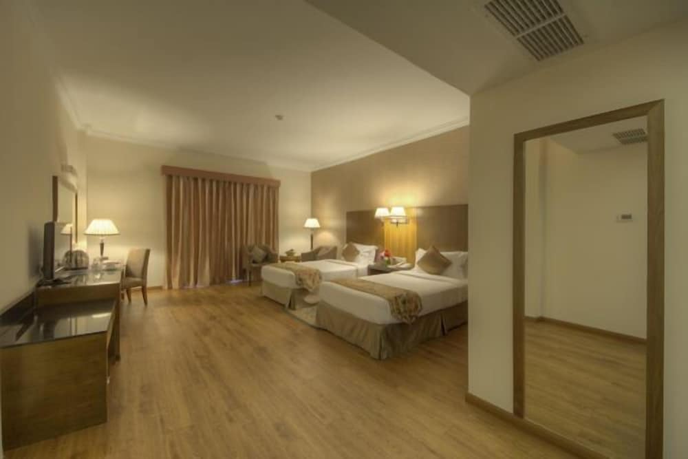 Fortune Pearl Hotel, Deira — Hotel rooms in Dubai