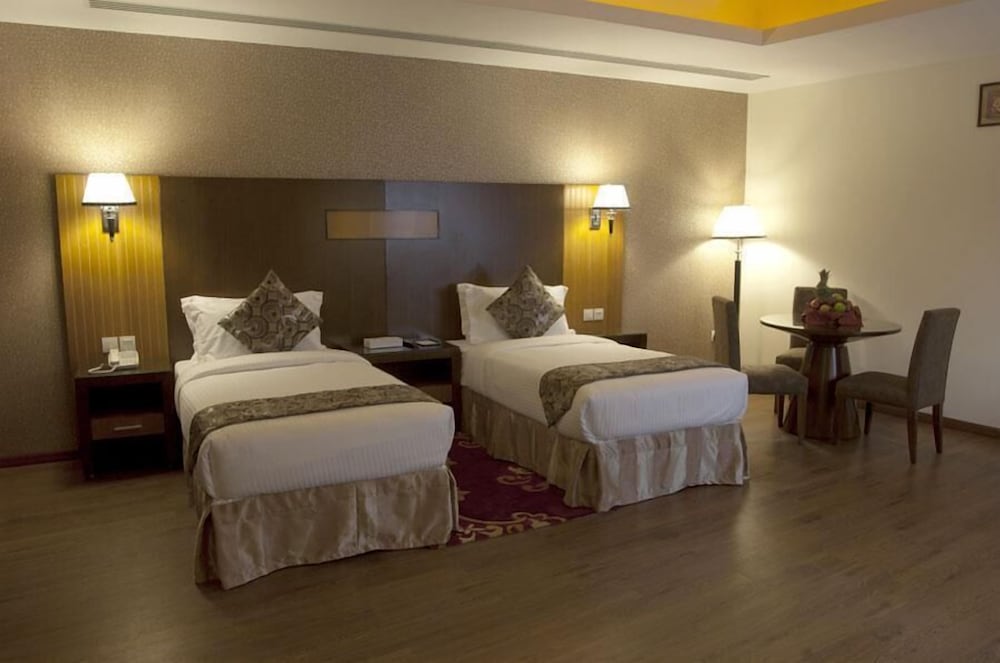 Fortune Pearl Hotel, Deira — Hotel rooms in Dubai