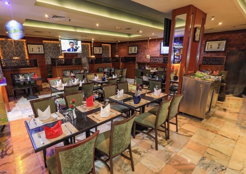 Fortune Pearl Hotel, Deira — Restaurant & bars in Dubai