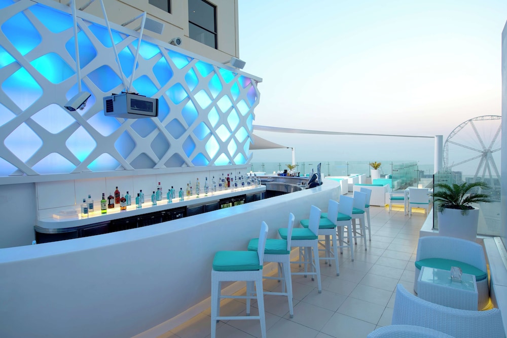 Hilton Dubai the Walk — Restaurant & bars in Dubai