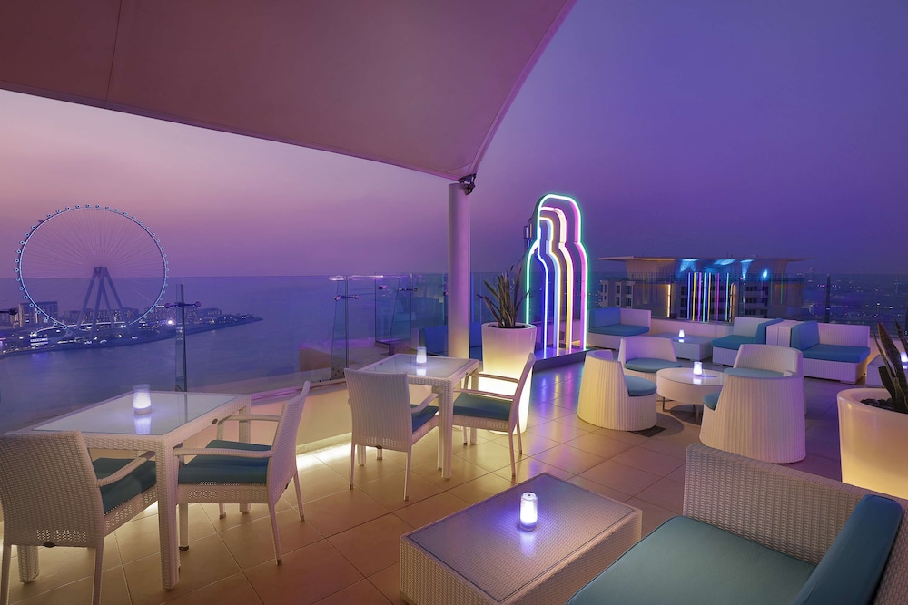 Hilton Dubai the Walk — Restaurant & bars in Dubai