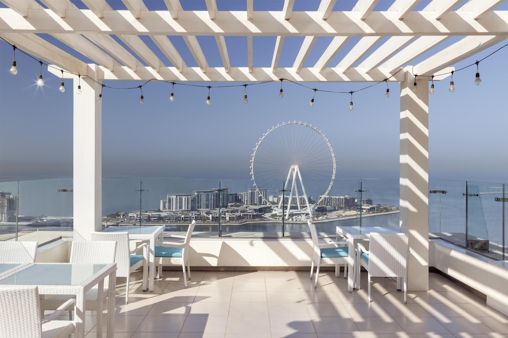 Hilton Dubai the Walk — Restaurant & bars in Dubai