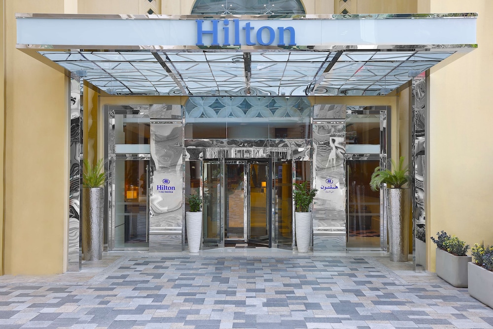 Hilton Dubai the Walk — Hotel building in Dubai
