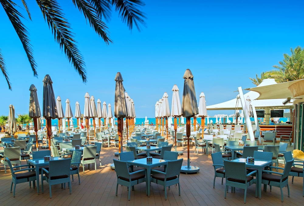 Hilton Dubai the Walk — Restaurant & bars in Dubai
