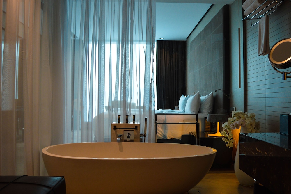 The Canvas Dubai - MGallery Hotel Collection — Hotel rooms in Dubai