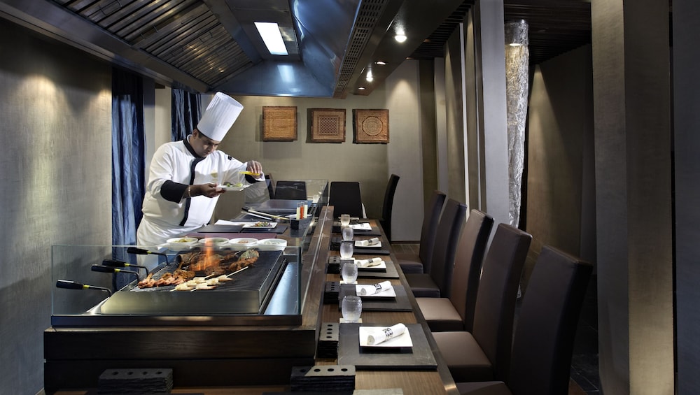 The Canvas Dubai - MGallery Hotel Collection — Restaurant & bars in Dubai