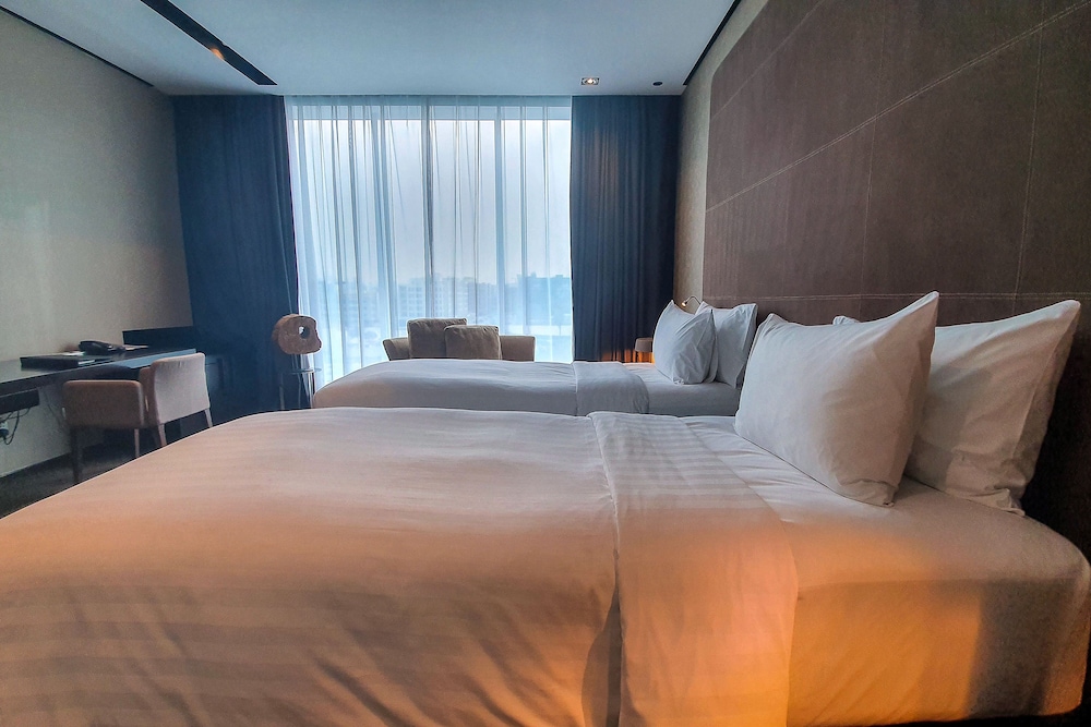 The Canvas Dubai - MGallery Hotel Collection — Hotel rooms in Dubai