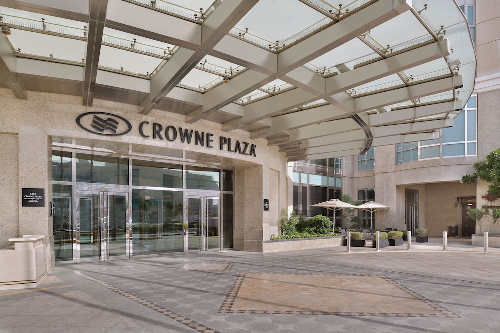 Crowne Plaza Dubai Jumeirah by IHG — Hotel building in Dubai