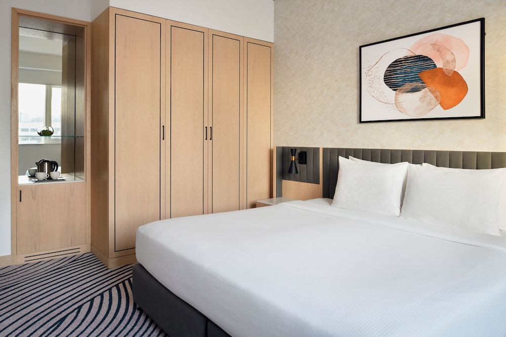 Crowne Plaza Dubai Jumeirah by IHG — Hotel rooms in Dubai