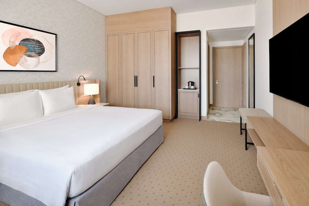 Crowne Plaza Dubai Jumeirah by IHG — Hotel rooms in Dubai