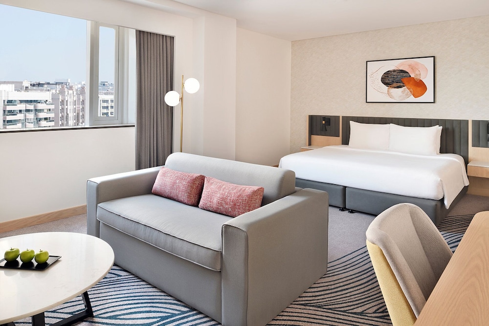 Crowne Plaza Dubai Jumeirah by IHG — Hotel rooms in Dubai