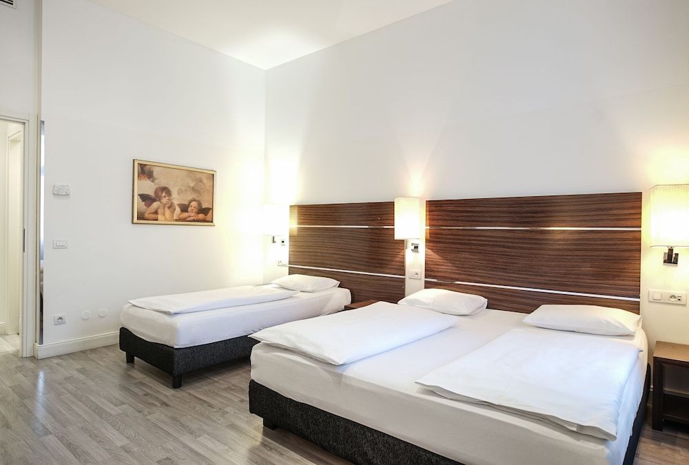 Assenzio — Hotel rooms in Prague, Prague