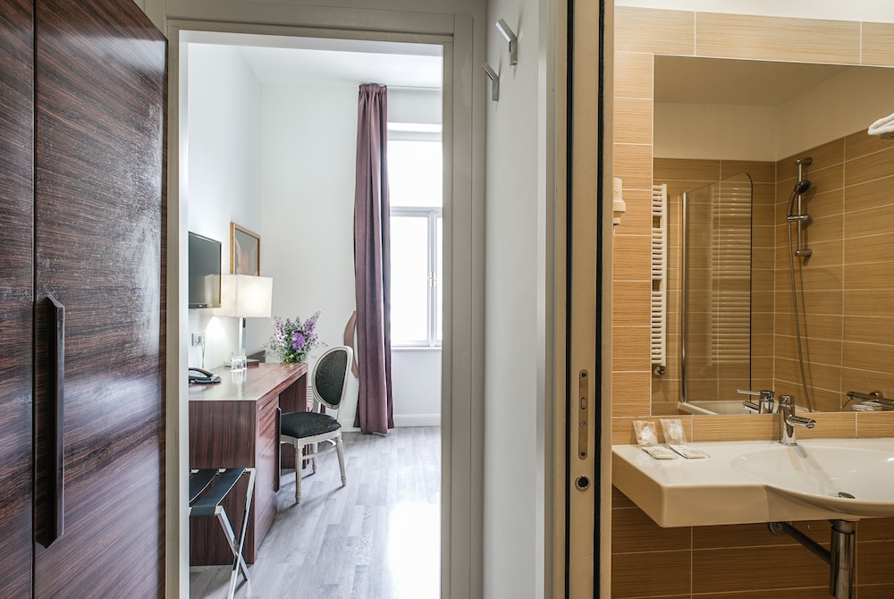 Assenzio — Hotel rooms in Prague, Prague