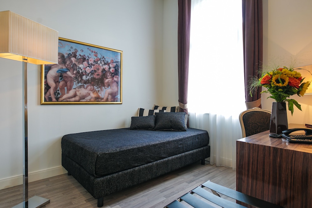 Assenzio — Hotel rooms in Prague, Prague