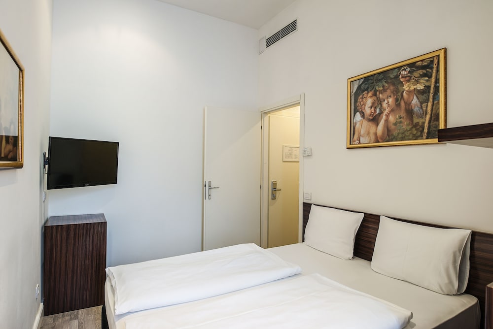 Assenzio — Hotel rooms in Prague, Prague
