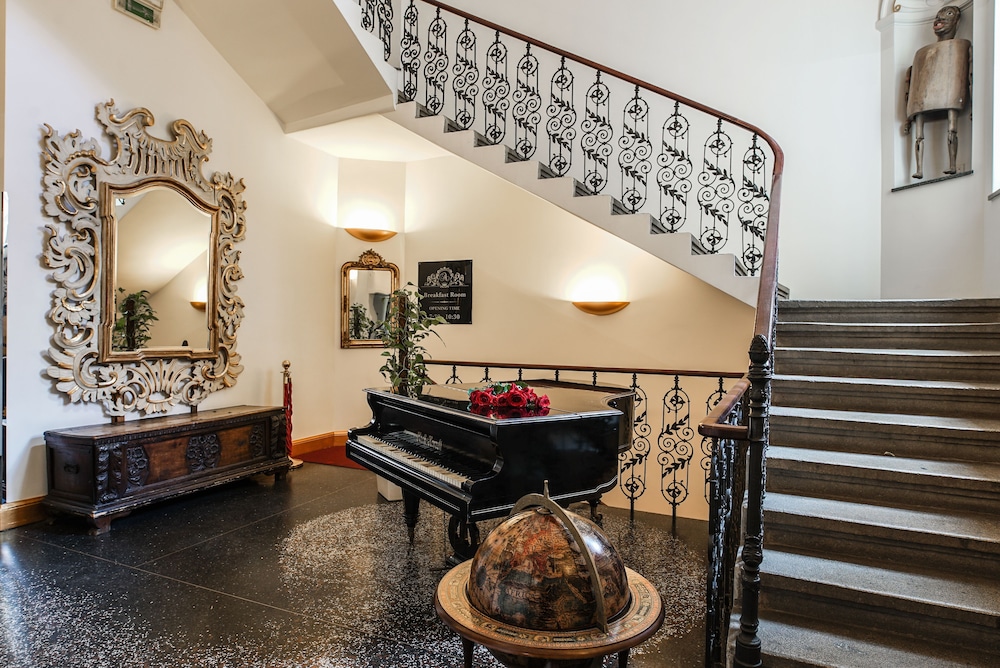 Assenzio — Hotel building in Prague, Prague