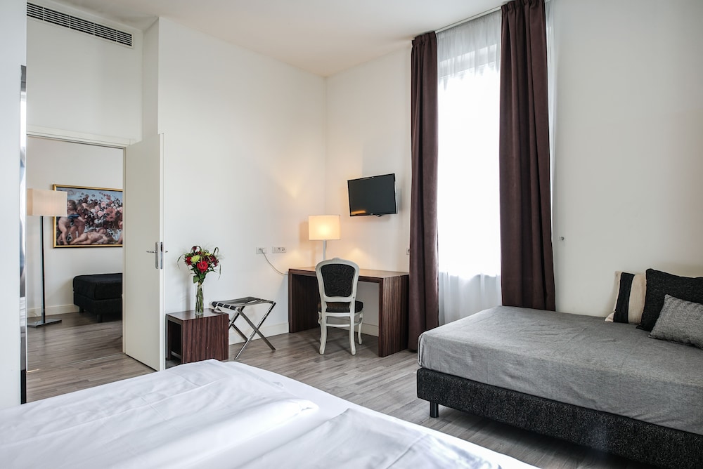 Assenzio — Hotel rooms in Prague, Prague
