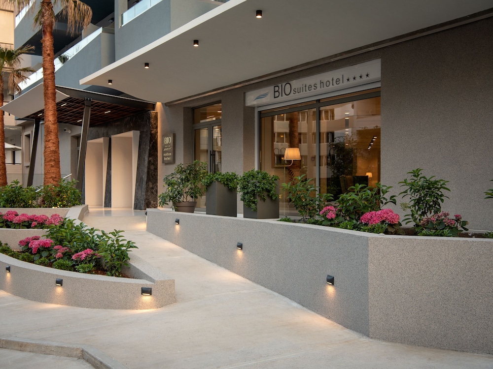 Bio Suites Hotel — Hotel building in Rethymnon