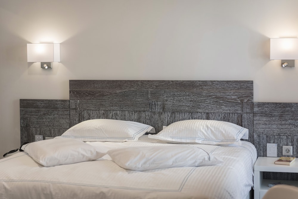 Bio Suites Hotel — Hotel rooms in Rethymnon