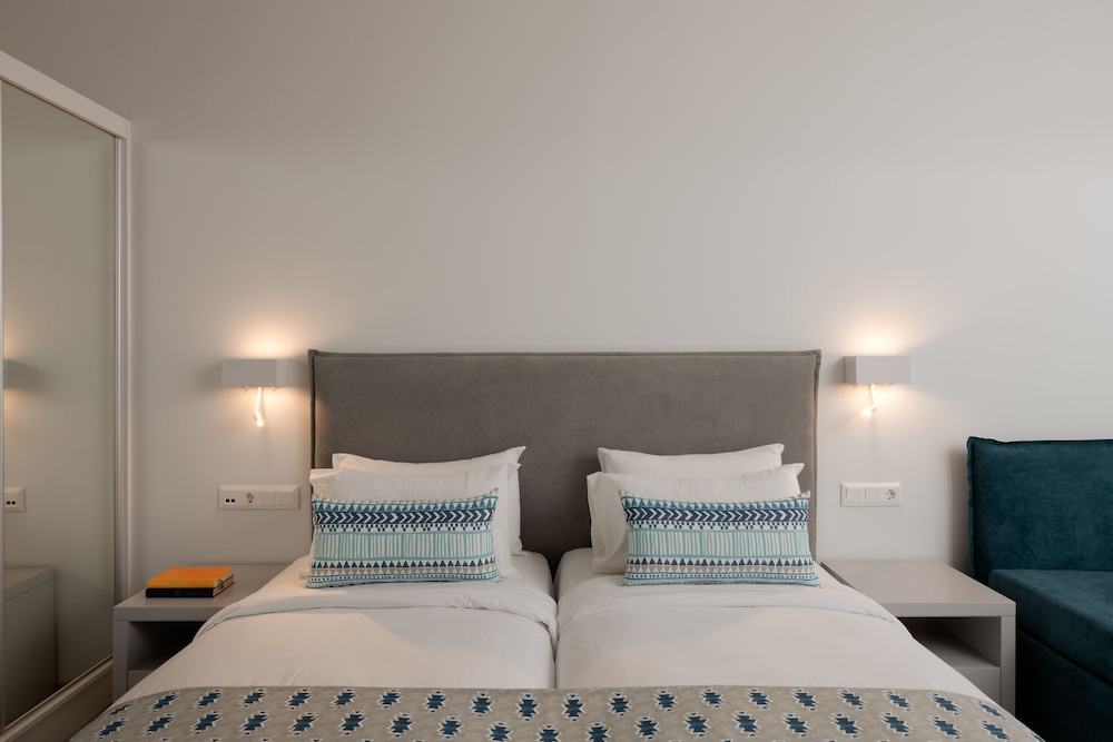 Bio Suites Hotel — Hotel rooms in Rethymnon