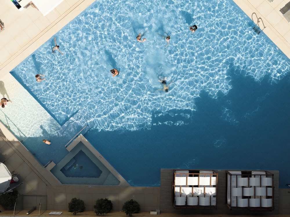 Bio Suites Hotel — Swimming pool in Rethymnon
