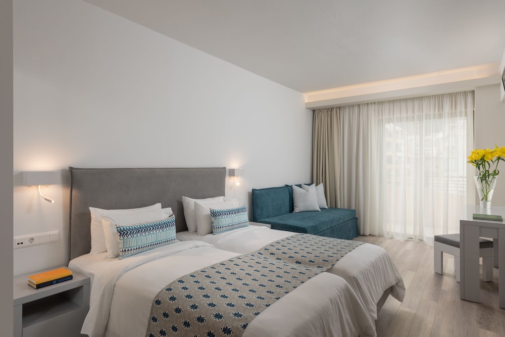 Bio Suites Hotel — Hotel rooms in Rethymnon