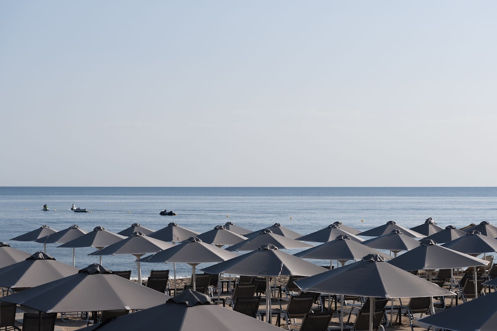 Bio Suites Hotel — Beach in Rethymnon