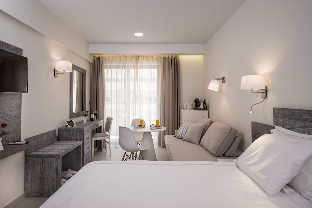 Bio Suites Hotel — Hotel rooms in Rethymnon