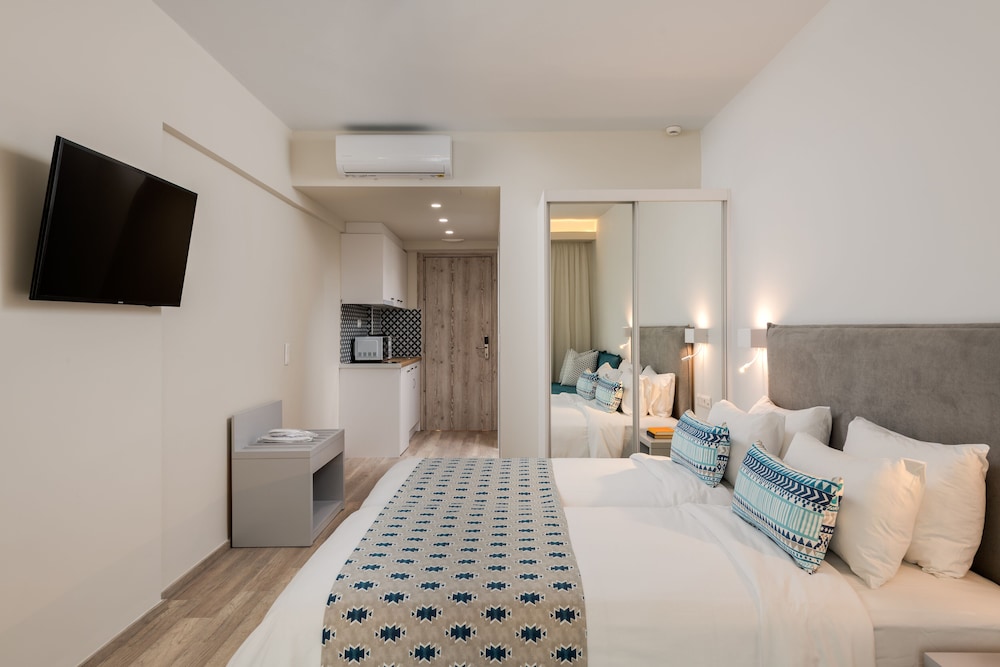 Bio Suites Hotel — Hotel rooms in Rethymnon