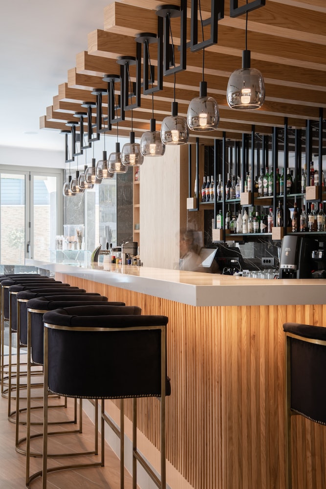 Bio Suites Hotel — Restaurant & bars in Rethymnon