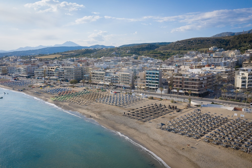 Bio Suites Hotel — Beach in Rethymnon