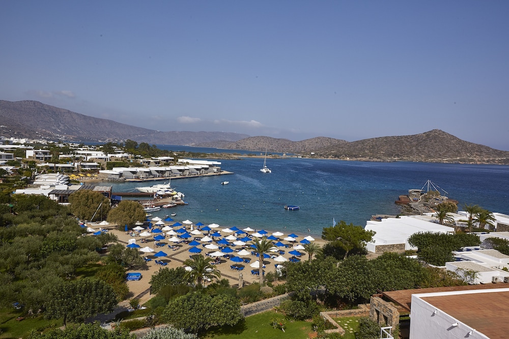 Elounda Beach Hotel & Villas, a Member of the Leading Hotels of the World — Beach in Elounda