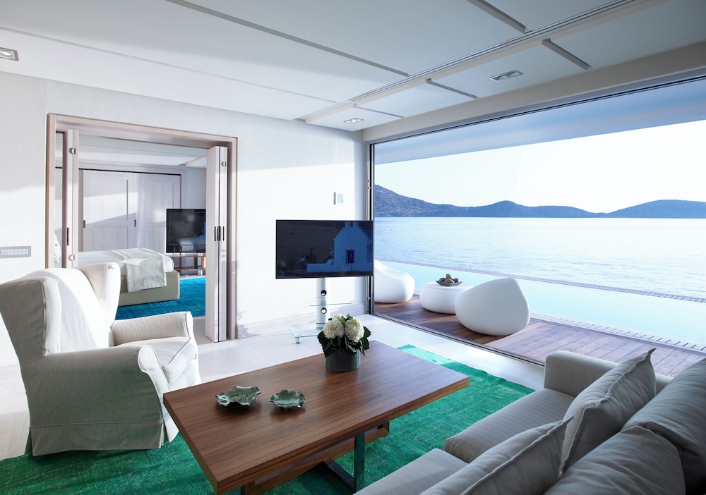 Elounda Beach Hotel & Villas, a Member of the Leading Hotels of the World — Hotel rooms in Elounda