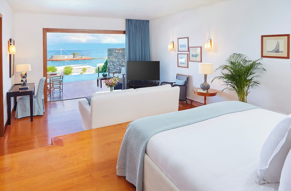 Elounda Beach Hotel & Villas, a Member of the Leading Hotels of the World — Hotel rooms in Elounda
