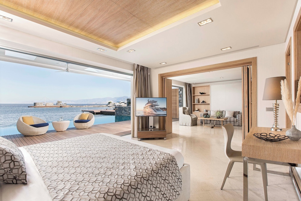Elounda Beach Hotel & Villas, a Member of the Leading Hotels of the World — Hotel rooms in Elounda