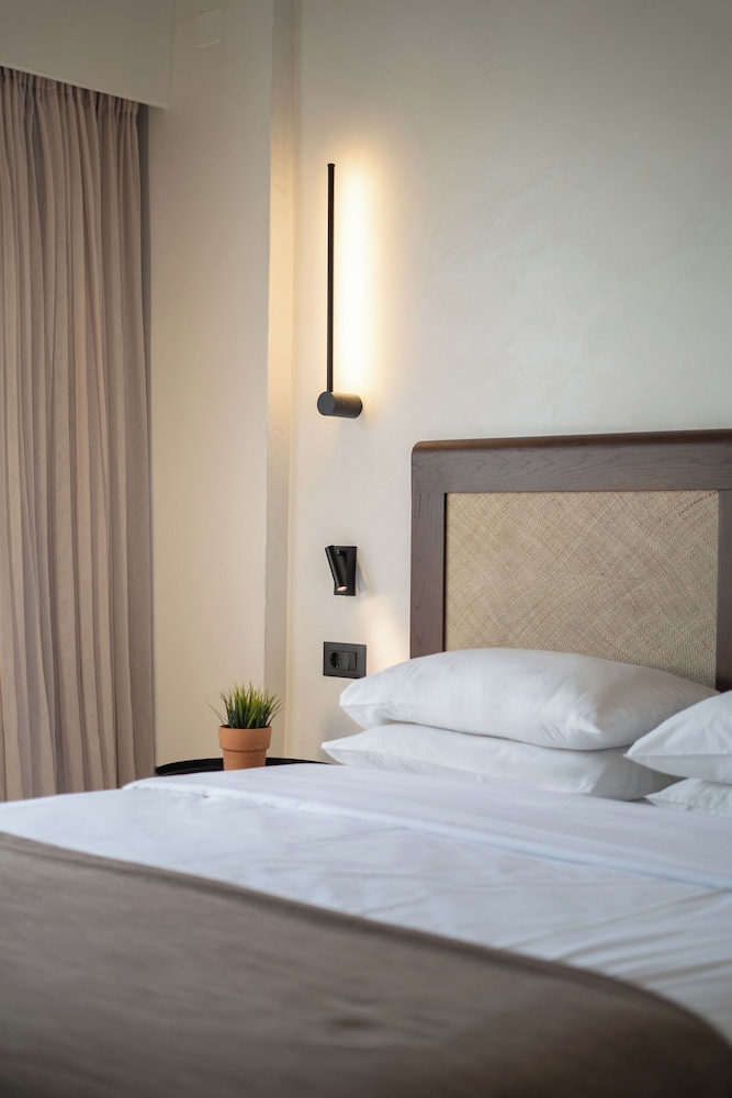 Hotel Olympic — Hotel rooms in Heraklion