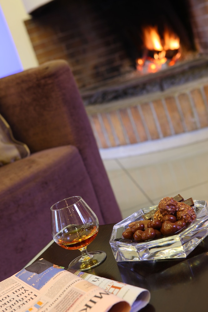 Hotel Olympic — Restaurant & bars in Heraklion