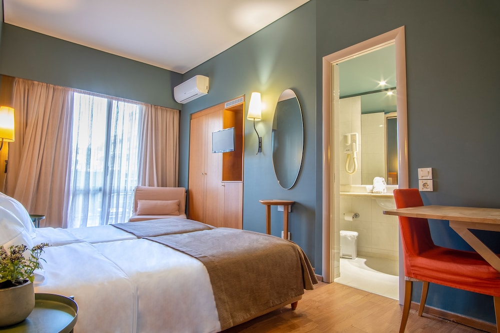 Hotel Olympic — Hotel rooms in Heraklion