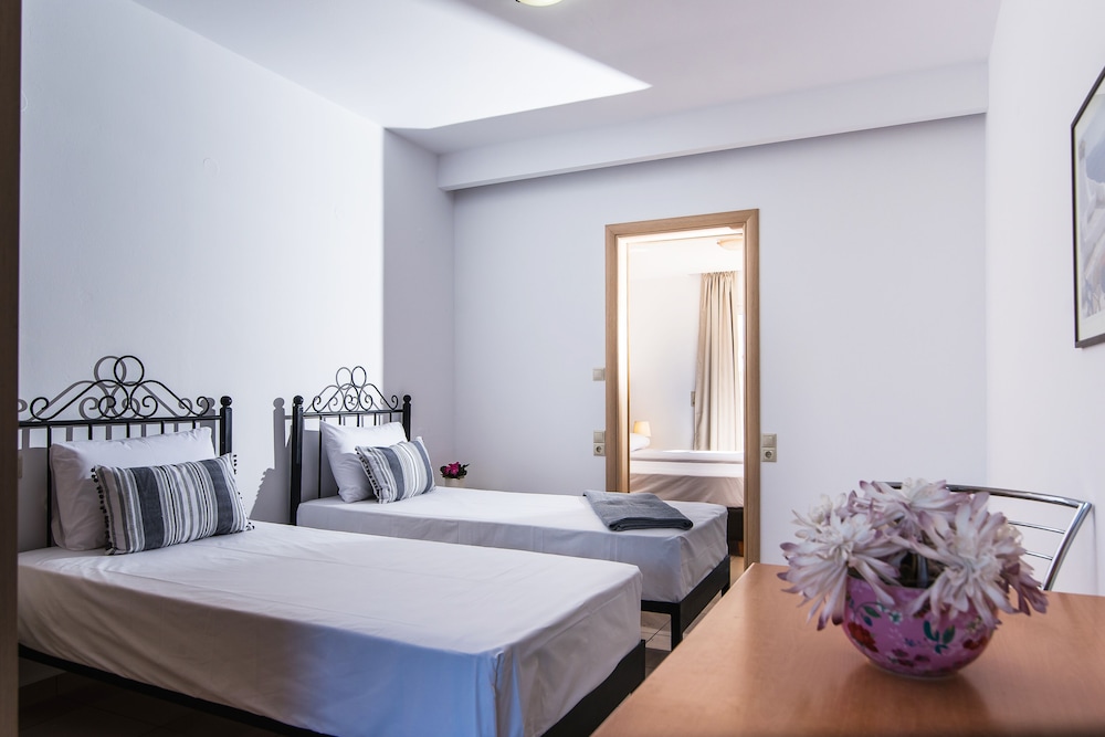 Real Palace — Hotel rooms in Malia