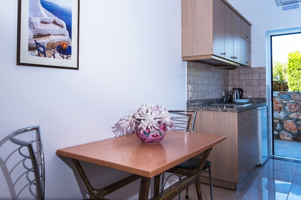 Real Palace — Hotel rooms in Malia
