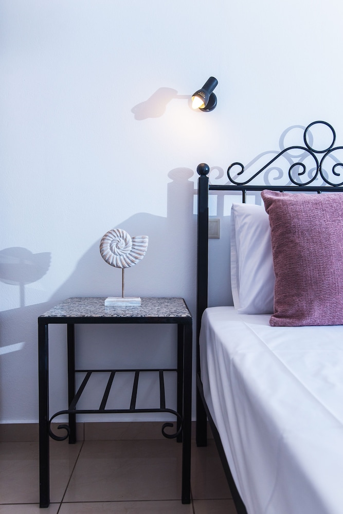 Real Palace — Hotel rooms in Malia