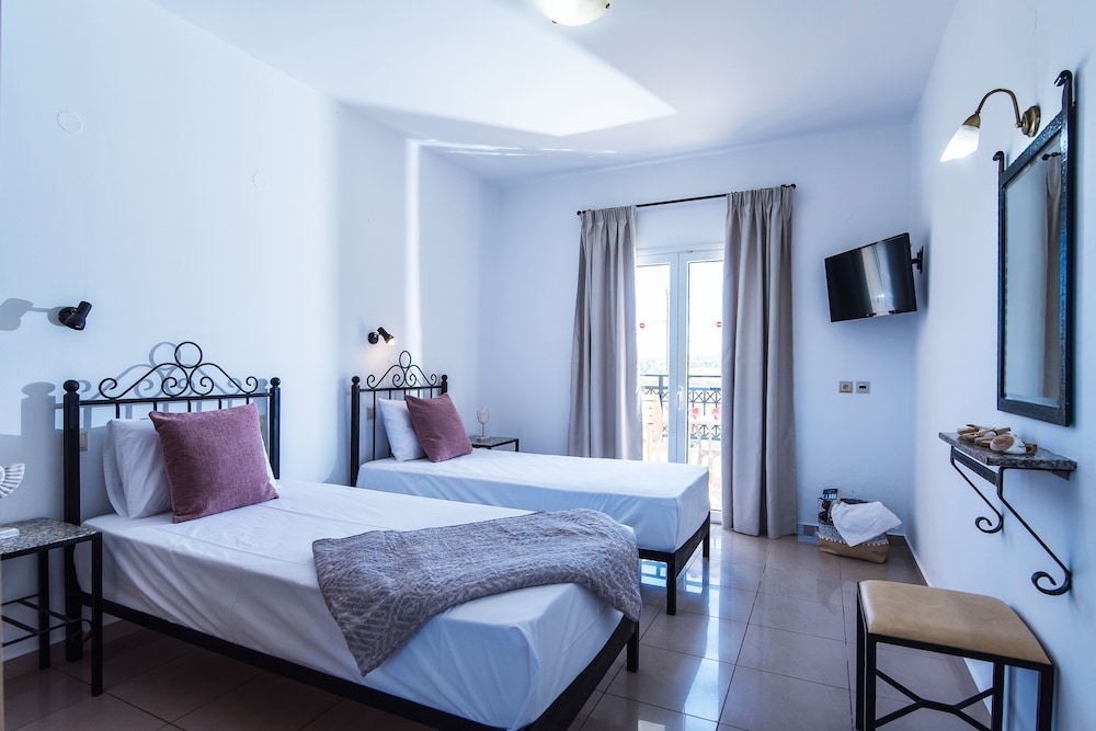 Real Palace — Hotel rooms in Malia
