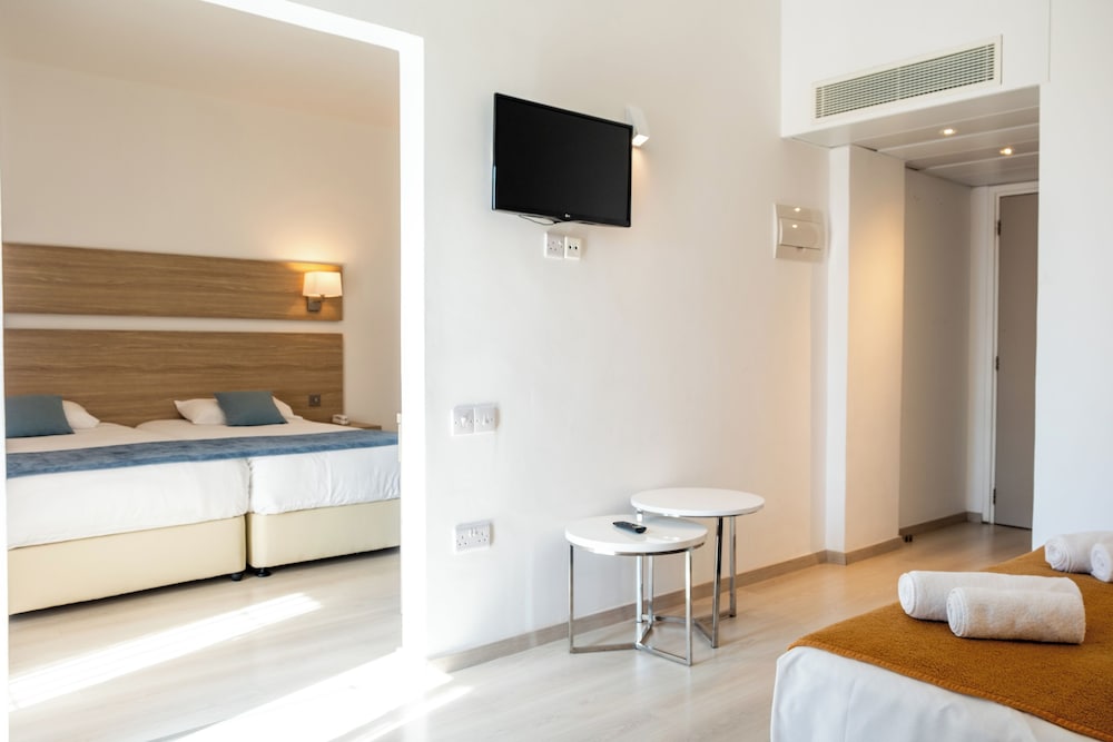Kapetanios Bay Hotel Protaras — Hotel rooms in Protaras, Famagusta Region