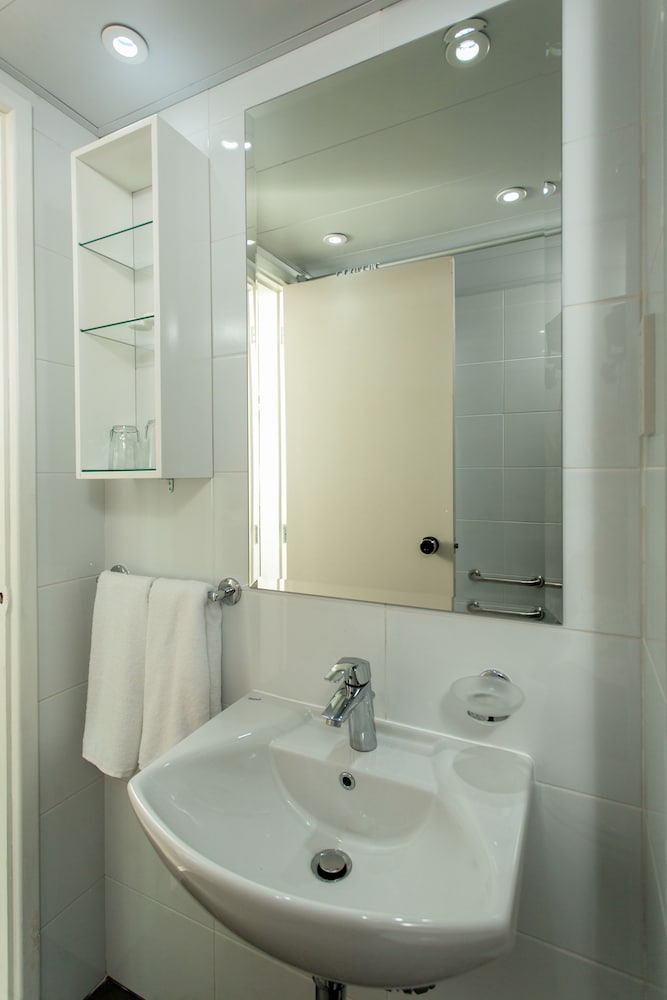 Kapetanios Bay Hotel Protaras — Hotel rooms in Protaras, Famagusta Region