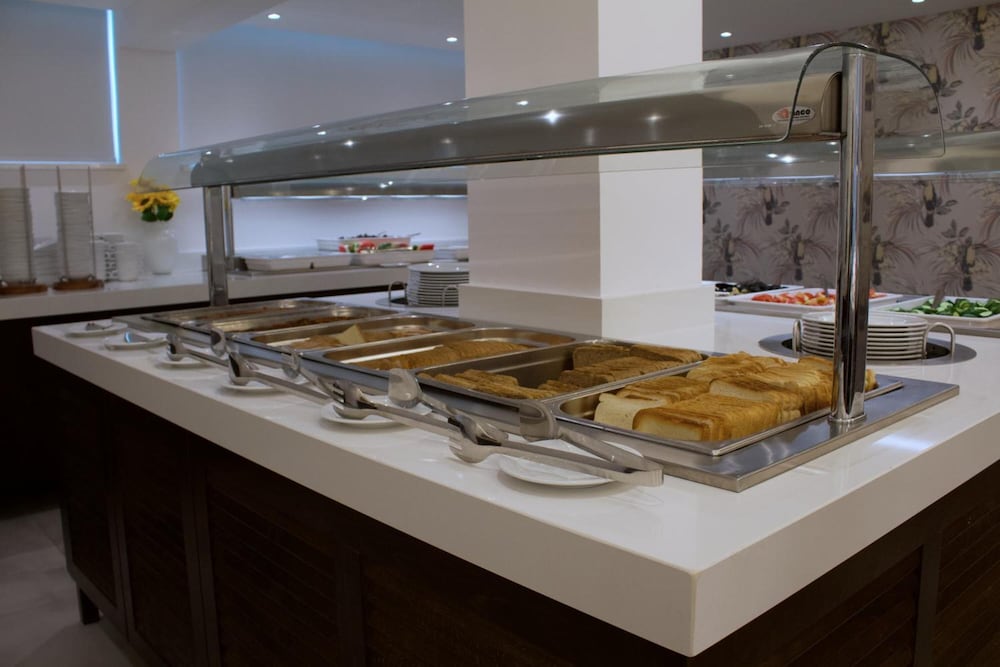 Kapetanios Bay Hotel Protaras — Restaurant & bars in Protaras, Famagusta Region