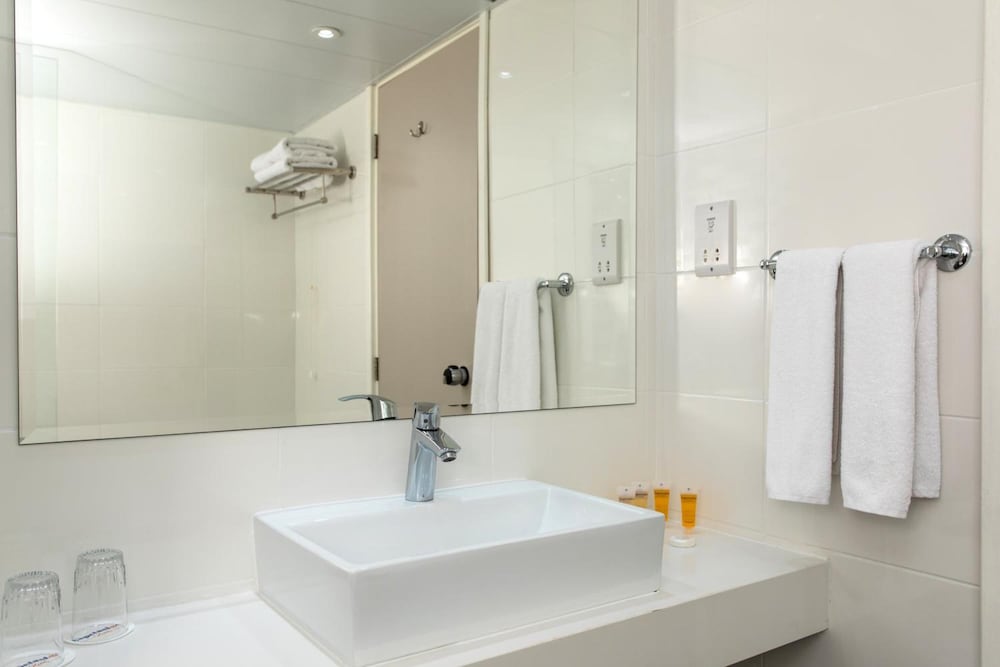 Kapetanios Bay Hotel Protaras — Hotel rooms in Protaras, Famagusta Region