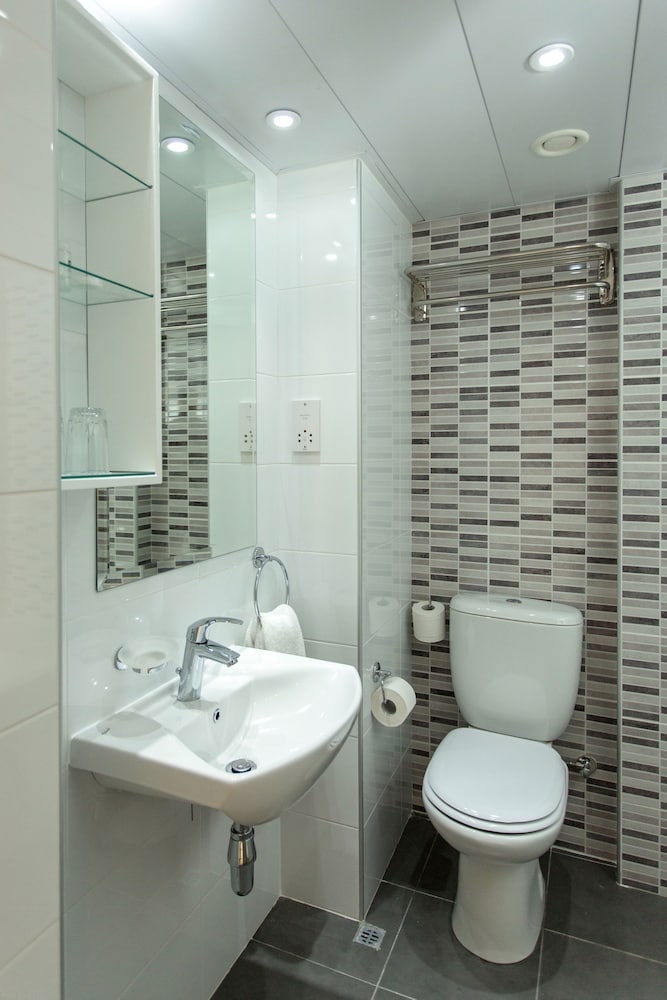 Kapetanios Bay Hotel Protaras — Hotel rooms in Protaras, Famagusta Region