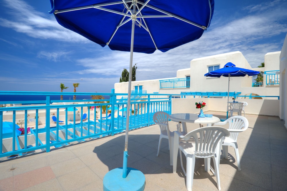 Sunny Hill Hotel Apartments — Shared spaces in Chlorakas, Paphos Region