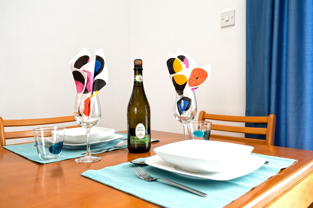 Sunny Hill Hotel Apartments — Rooms in Chlorakas, Paphos Region